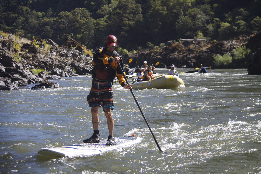 Stand Up Paddleboarding Quickly Becomes Favored Surface Water Sport  